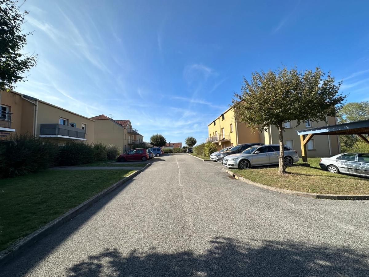 L'Evasion Verte - Parking Prive Langres Exterior photo